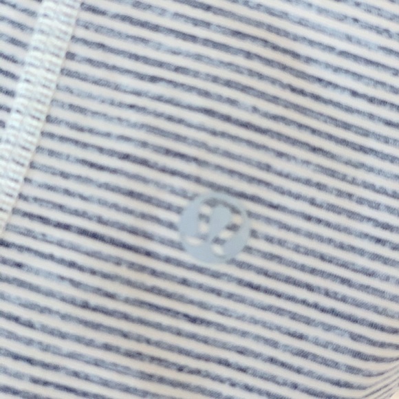 Lululemon Athletica Run: Catch me tank Tonka stripe size 2 - Picture 4 of 10